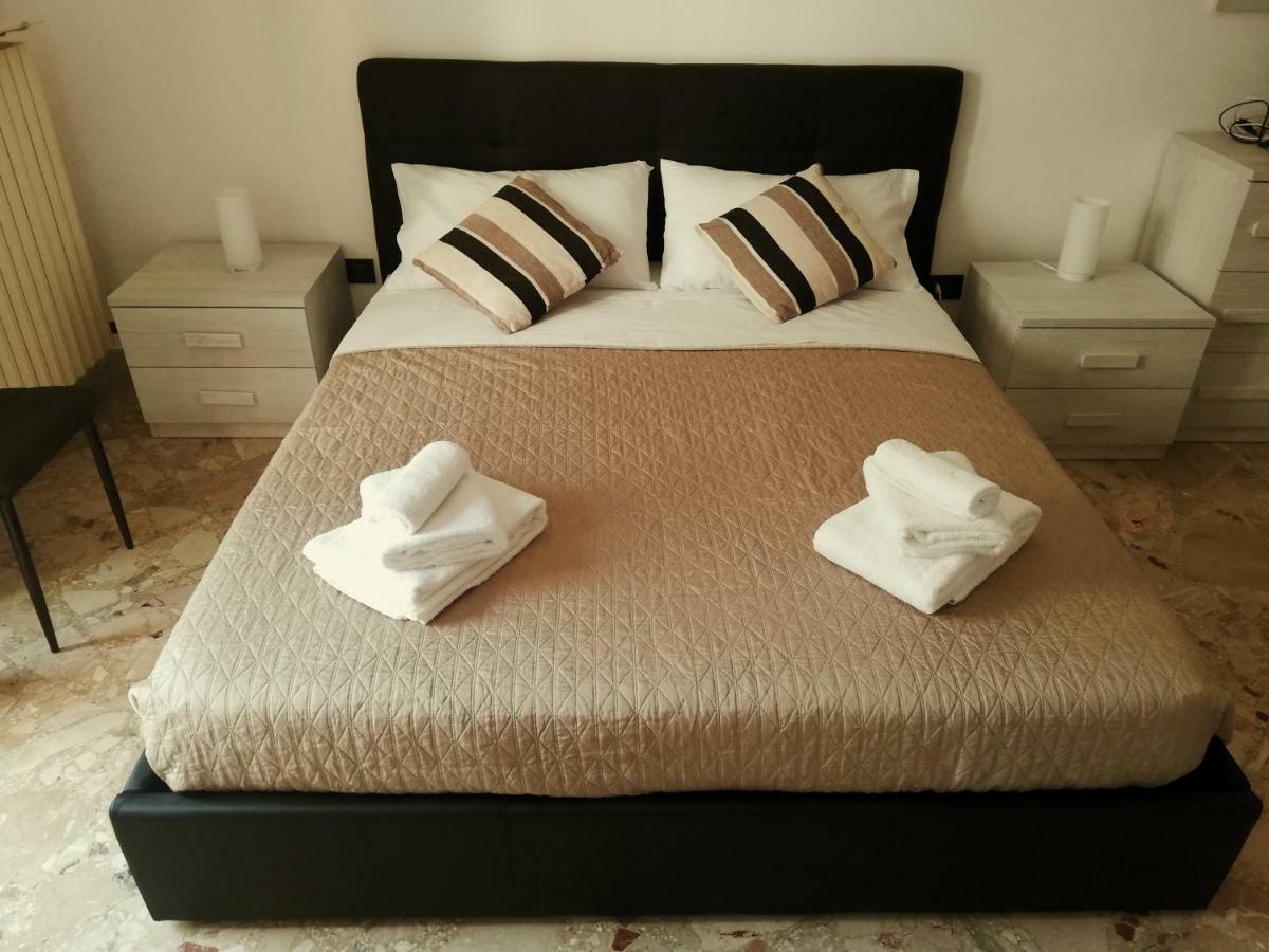 Rosita Rooms Lecce Exterior foto